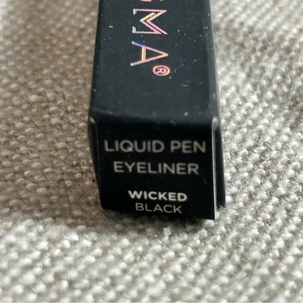 Sigma Beauty Liquid Pen Eyeliner- Wicked (Black)- NIB